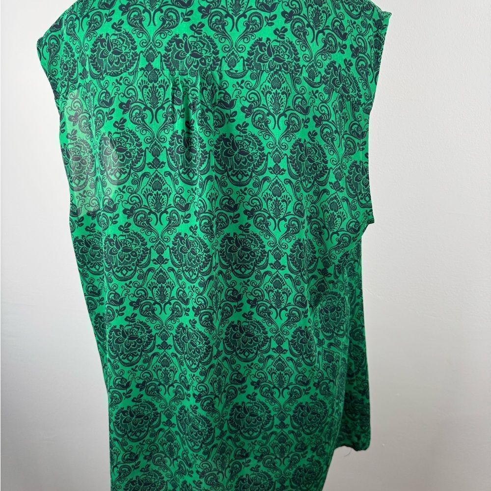 Banana Republic Green Sleeveless Blouse with Mandarin Collar - Picture 5 of 10